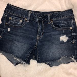 American eagle super stretch size 4 shorts!